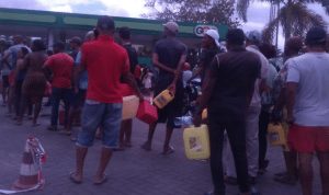 Benzine opslaan jerrycan