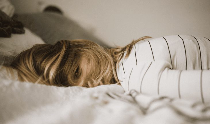 blond vrouw bed sensueel | GFC