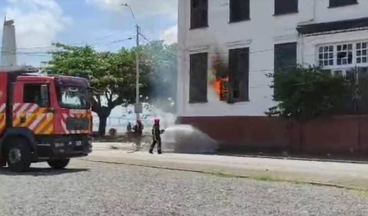 protest gebouw in brand | GFC