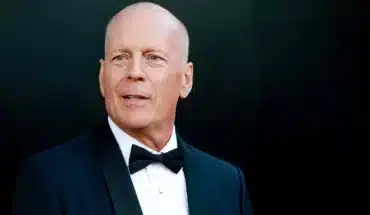 Vrouw Bruce Willis zegt Paparazzi om te stoppen met 'schreeuwen' tegen hem na dementiediagnose 10 Bruce Willis | GFC
