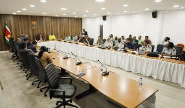 President Santokhi in overleg met Nationale Veiligheidscommissie | GFC