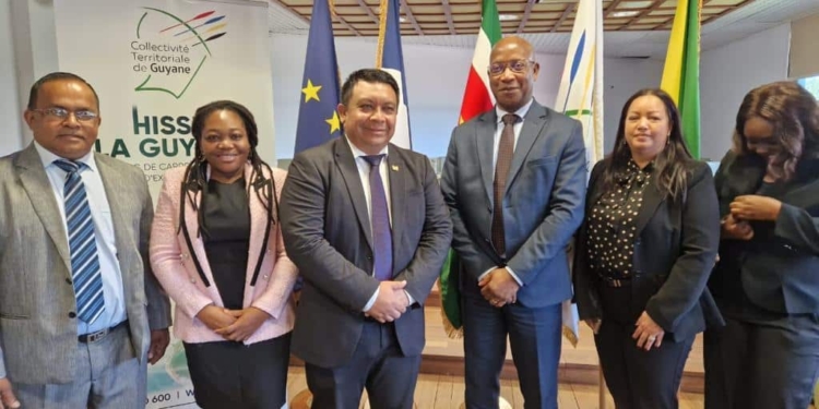 Tweedaagse werkbezoek van Minister TCT aan Frans Guyana