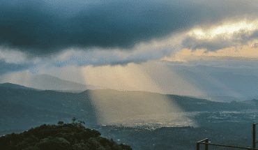god hemel hiernamaals dood lucht wolken aarde zon | GFC