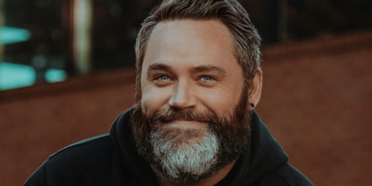 man grijs baard