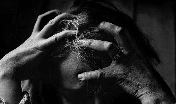verdriet vrouw depressief huilen | GFC