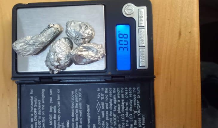 Gemengd politie team Oost houdt drie drugsverdachten aan | GFC