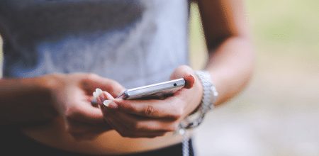 vrouw telefoon mobiel