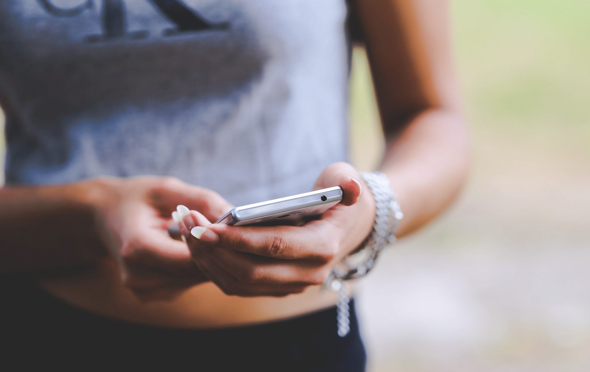 vrouw telefoon mobiel
