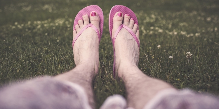 Homo slippers