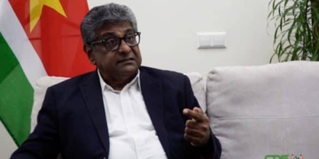 Minister Raghoebarsing 01 585x350 1