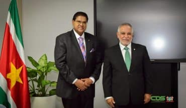 Secretaris generaal Associatie van Caraibische Staten op bezoek in Suriname | GFC