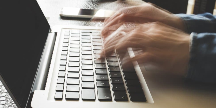 sneltypen computer laptop