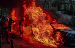 auto brand crash ongeluk vuur brandweer