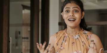 vrouw dame verbaast boost verrast