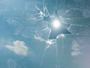 Glas gebroken