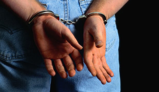 aanhouding gevang arrest gevangenis cel politie