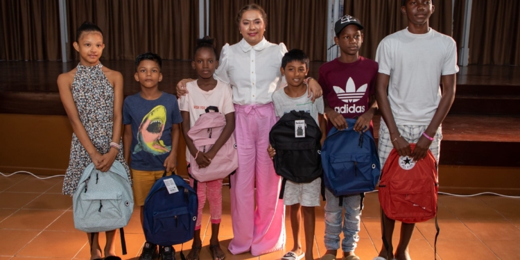 first lady mellisa schooltassen