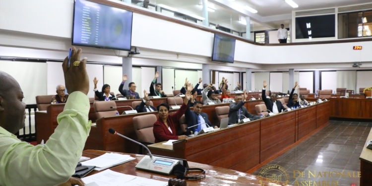 parlement dna bee