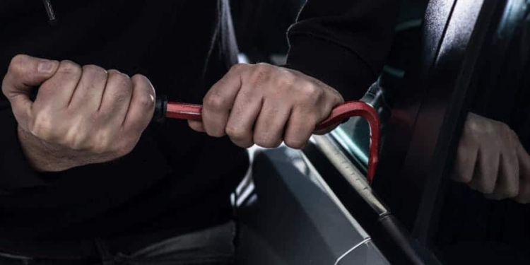 auto diefstal inbraak