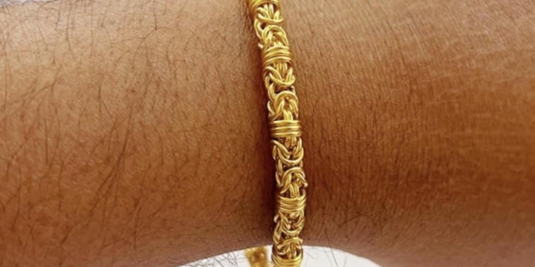 goud sieraad bracelet