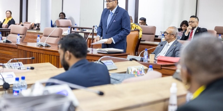 santokhi dna parlement