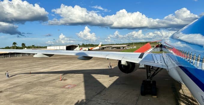 boeing 777 klm zanderij luchthaven airport 2