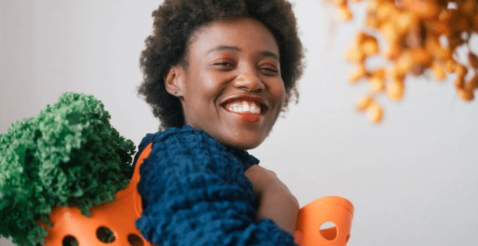 Veganisten woest op Surinaamse vrouw die toegeeft varkensvlees te hebben gegeten