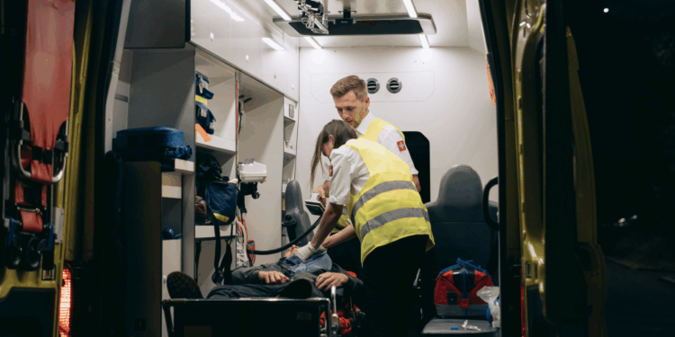 ambulance slachtoffer medisch verpleegkundige arts dokter6 patient