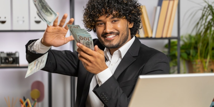 man kantoor computer zaken geld dollar