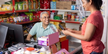 supermarkt winkel betalen boodschappen eten