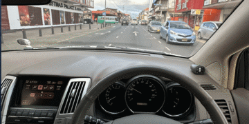 verkeer suriname paramaribo auto