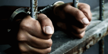 gevangenis cel verdachte