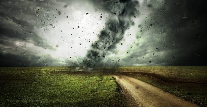 Klimaatverandering orkaan storm tornado