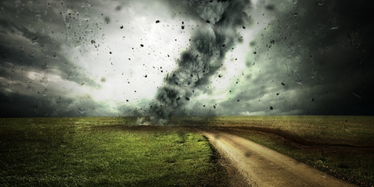 Klimaatverandering orkaan storm tornado