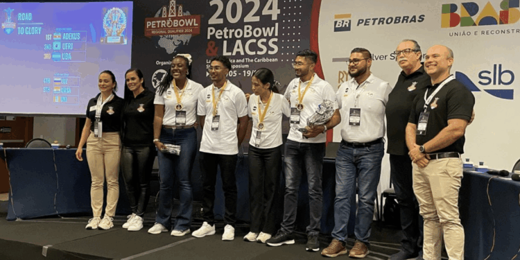 PETROBOWL suriname adek