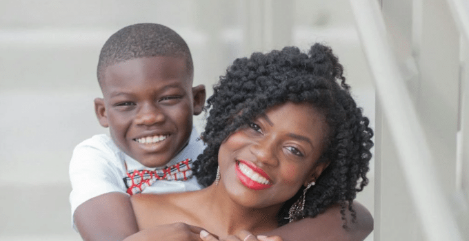 moeder zoon kind vrouw familie gezin