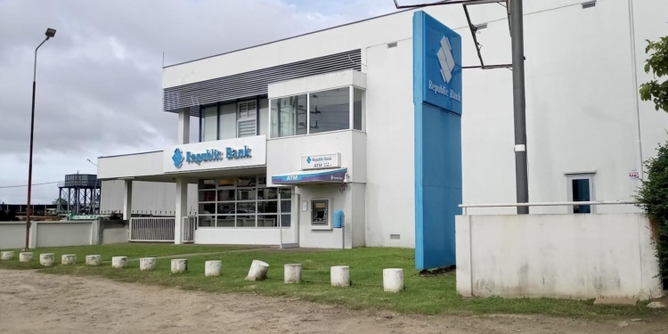 republic bank suriname paramaribo