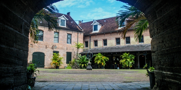 suriname fort zeelandia paramaribo