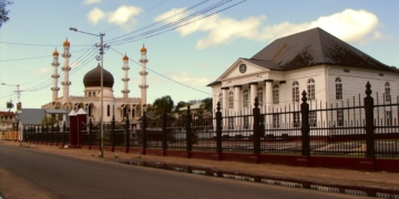 suriname paramaribo synagoge moskee islam jood jodendom moslim