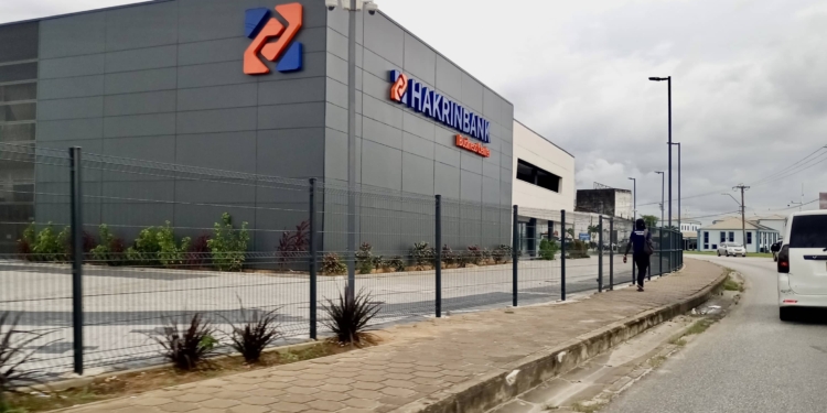 hakrinbank suriname