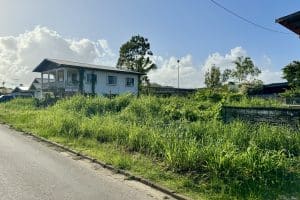 suriname paramaribo perceel