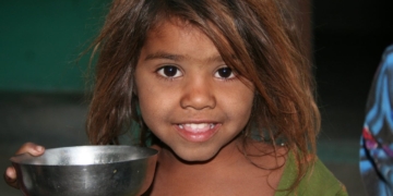 armoede kind geld eten honger