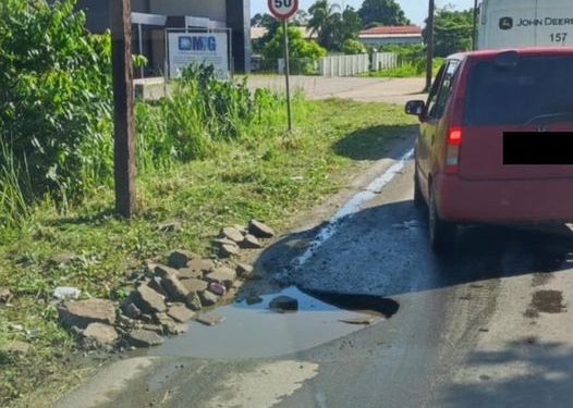 krater slechte weg