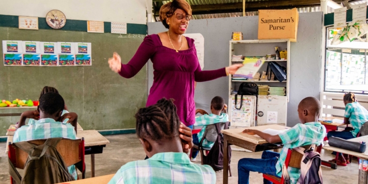 logopedist berdine suriname school klas lerares