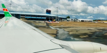surinam airways slm zanderij johan adolf pengel luchthaven