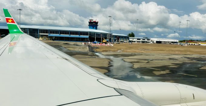 surinam airways slm zanderij johan adolf pengel luchthaven