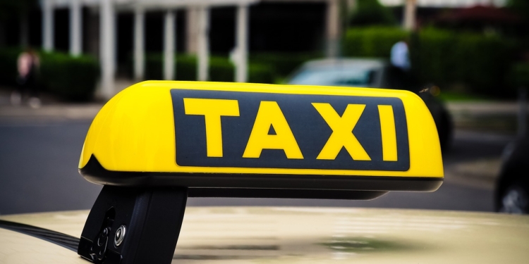 Taxi