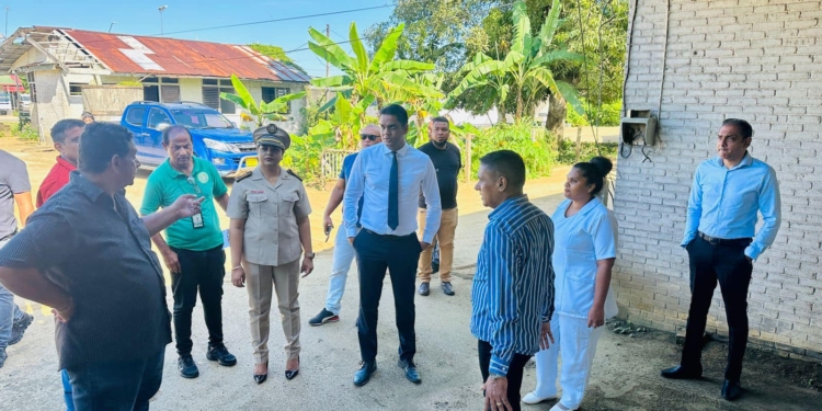 amar ramadhin bezoek rgd saramaca