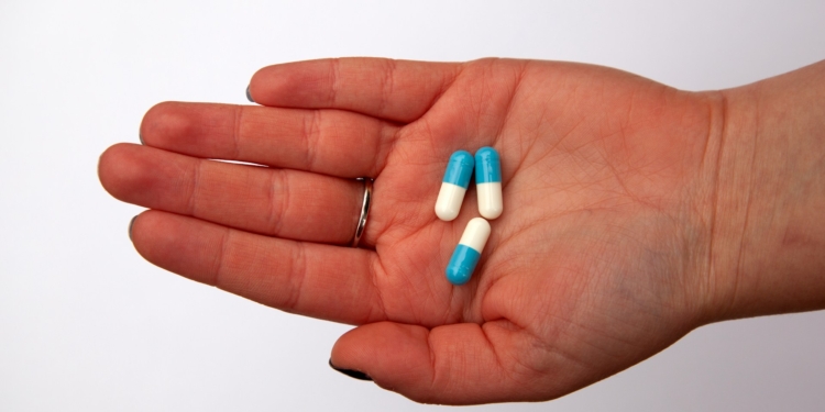 tabletten medicijnen apotheek capsules