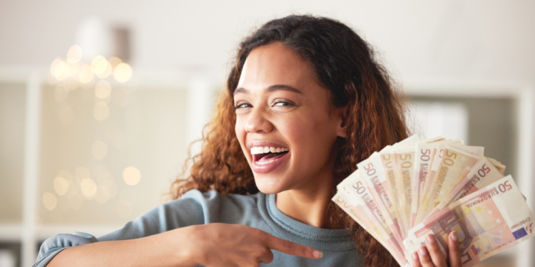 vrouw geld euro